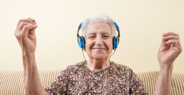 How To Overcome The Fear Of Listening To English ?