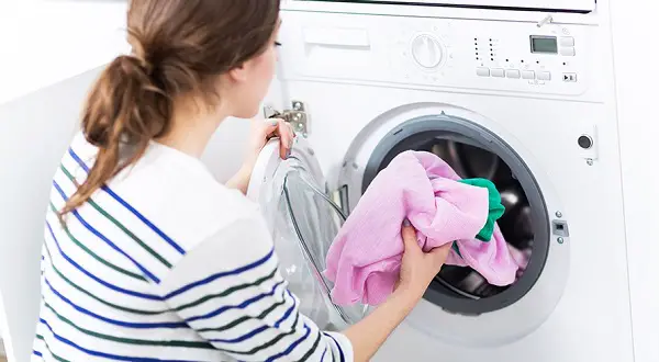 Short Story in English 25 – Do the Laundry
