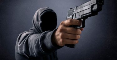 Short Story in English 31 – A Man with a Gun